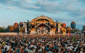 Tomorrowland Tailandia paquete