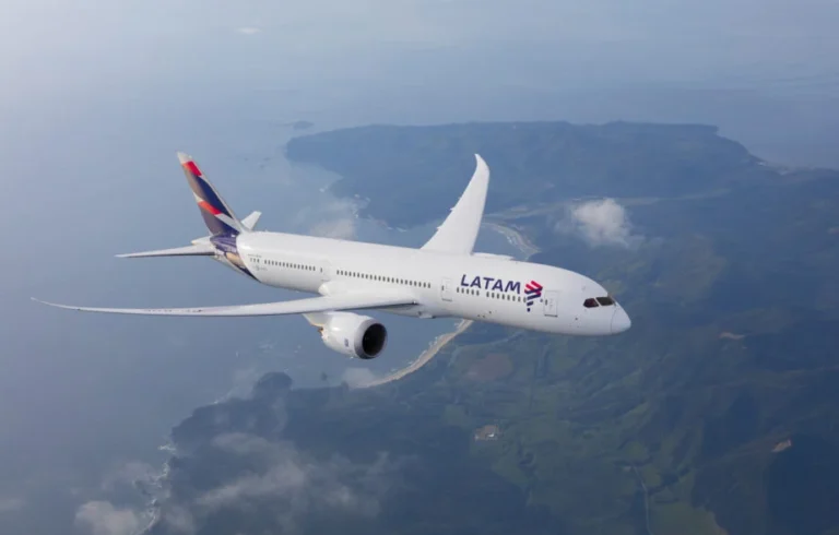 viaja con latam